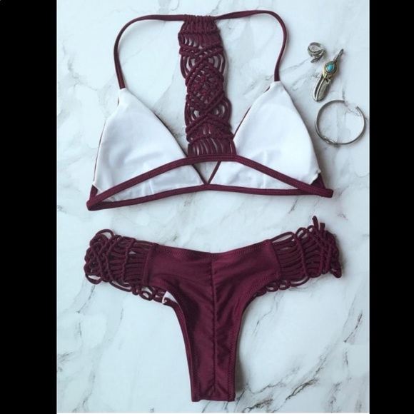 Bikini - Picture 3 of 5